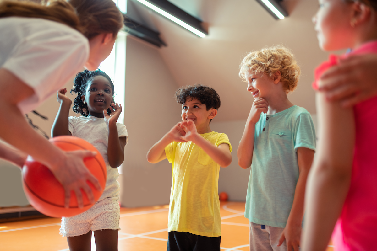 How to start a business teaching sports and athletics classes for kids